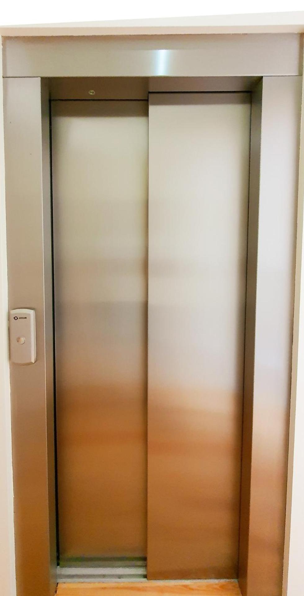 Comfortable Flat, Cozy Balcony Close To Aliados Av * Porto